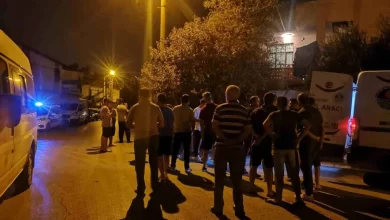 Tarsus'ta Kadın Yatak Odasında Boğazından Bıçaklanarak Öldürüldü