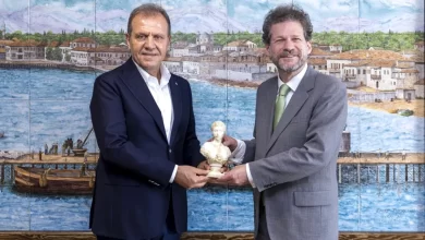 Mersin Büyükşehir Belediye Başkanı Vahap Seçer, Kuzey Makedonya Büyükelçisi'ni ağırladı