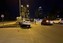 Mersin'de kontrolsüz kavşakta çarpışma: 5 kişi yaralandı