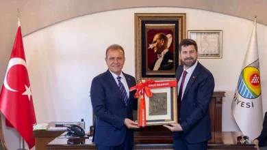 Mersin Büyükşehir Belediye Başkanı Vahap Seçer, Yeni İlçe Belediye Başkanlarını Ziyaret Etti