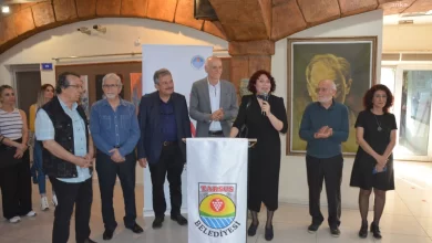 Tarsus'ta Sanat Günü dolayısıyla karma resim sergisi açıldı