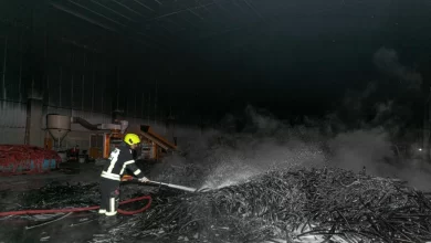 Mersin'de Metal Fabrikasında Sabaha Karşı Çıkan Yangın Söndürüldü