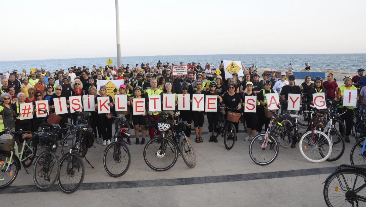 Mersin'de Bisikletli Gezginler Derneği, Bisiklet Kazasında Hayatını Kaybeden Kişi İçin Tepki Gösterdi