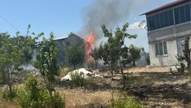 Mersin'de çıkan yangın ormanlık alana sıçramadan söndürüldü