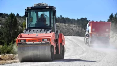 Mersin Büyükşehir Belediyesi Silifke'de Asfalt Yenileme Çalışması Yaptı