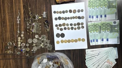 Mersin'de Operasyonda Toprak Altı Paralar Bulundu