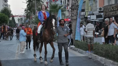 Mersin'de Uluslararası Müzik ve Folklor Festivali Başladı