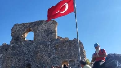 Bozyazı'da Türk Bayrağı Yenilendi