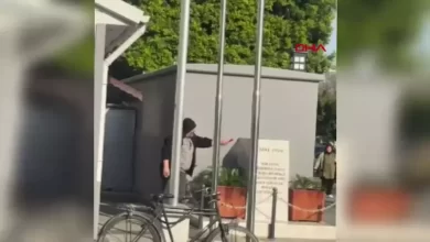 Mersin'de Atatürk Büstüne Saldırı