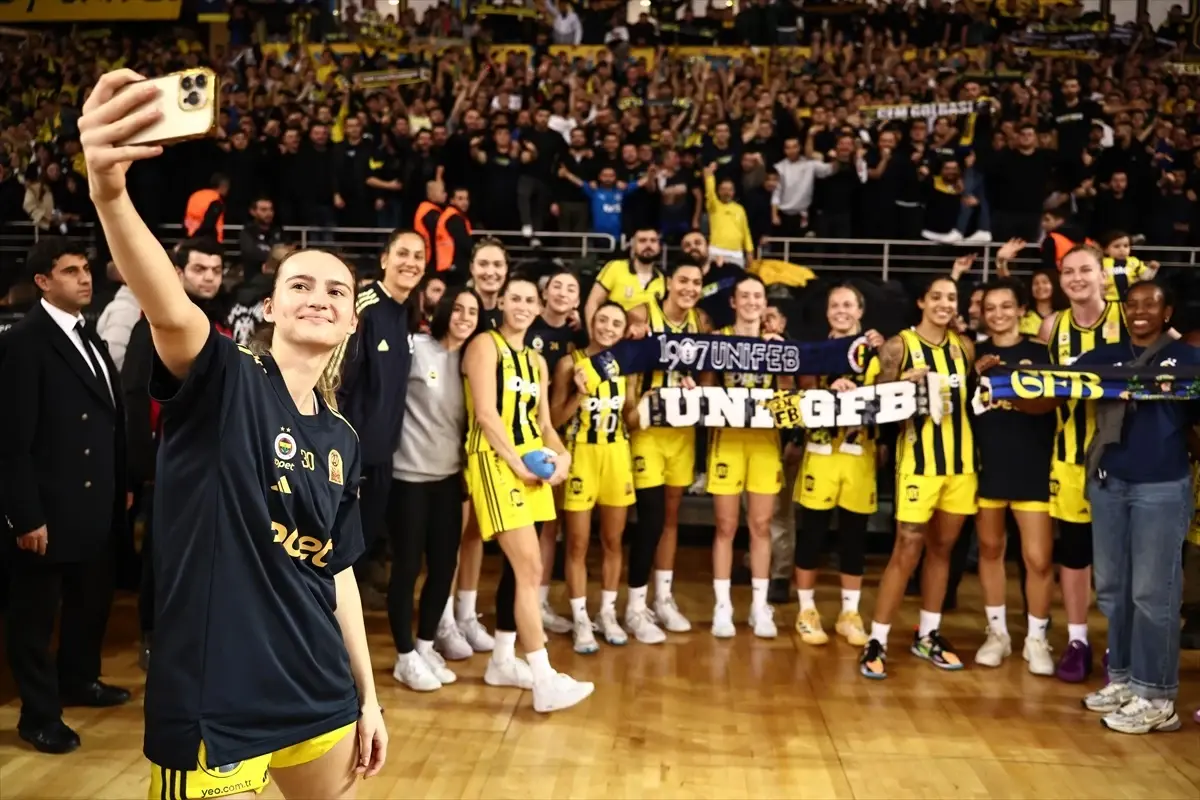 Fenerbahçe Opet Cumhurbaşkanlığı Kupası'nı Kazandı