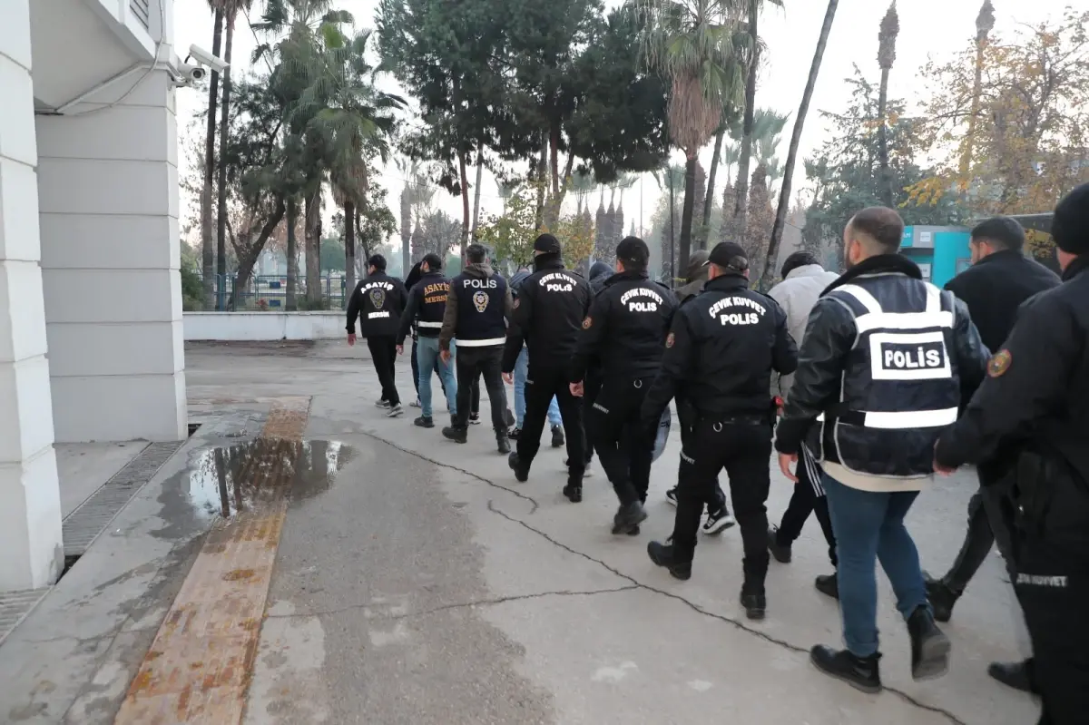 Mersin'de Fuhuş Operasyonu: 18 Şüpheli Tutuklandı, 58 Kadın Kurtarıldı