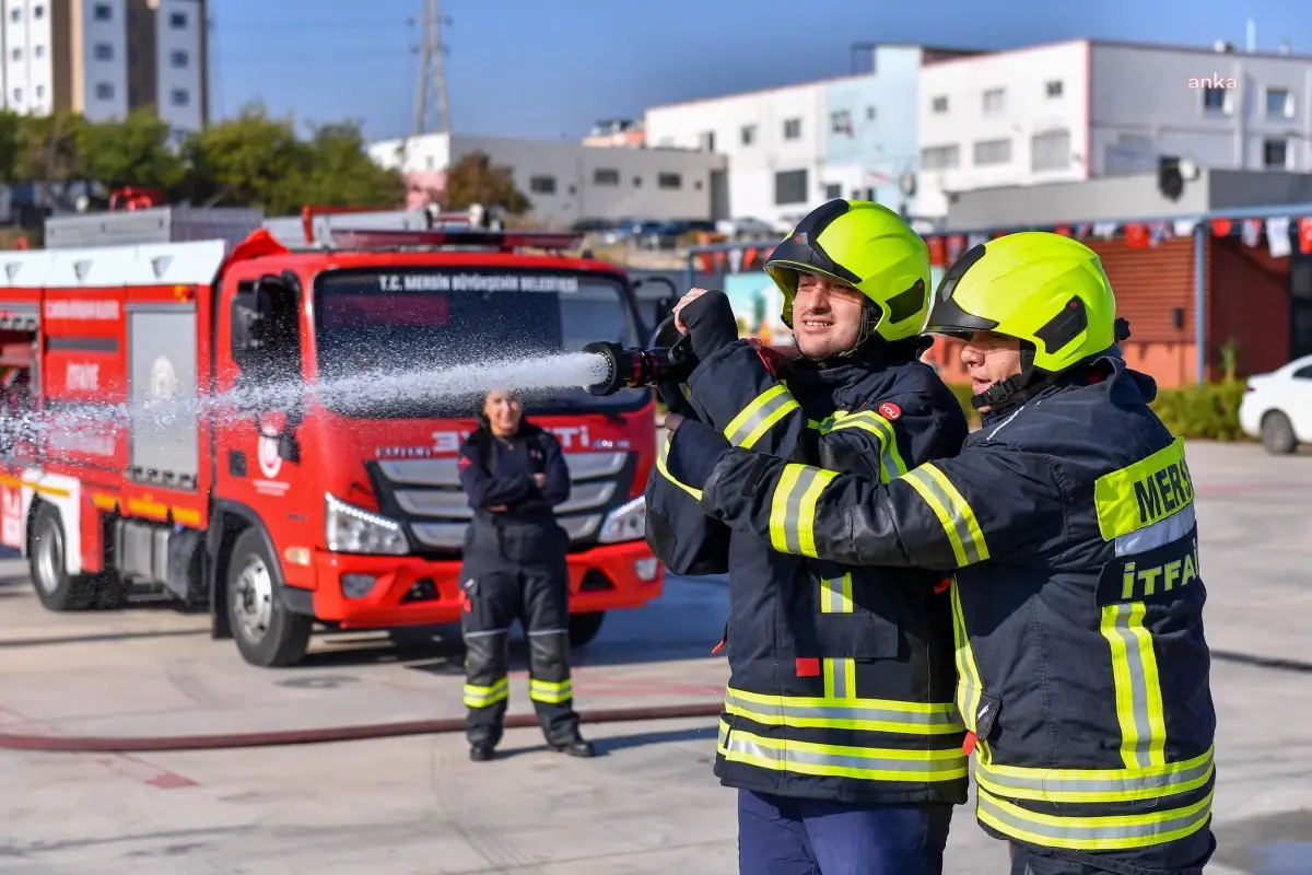 Serebral Palsi Hastası Durmuş Bozdağ'ın İtfaiye Erliği Hayali Gerçekleşti