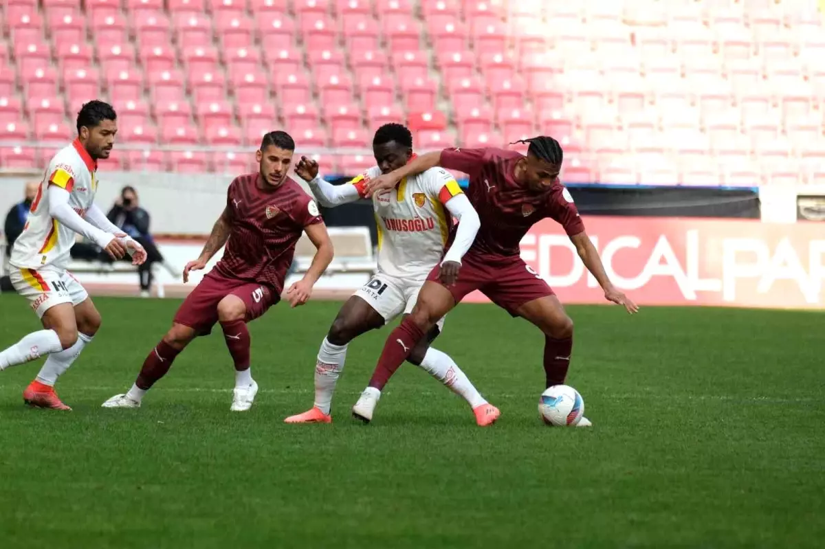 Göztepe, Hatayspor'u 1-0 Geçiyor