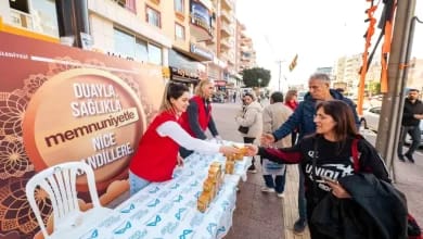 Mersin'de Regaip Kandili'nde 15 bin kandil simidi dağıtıldı