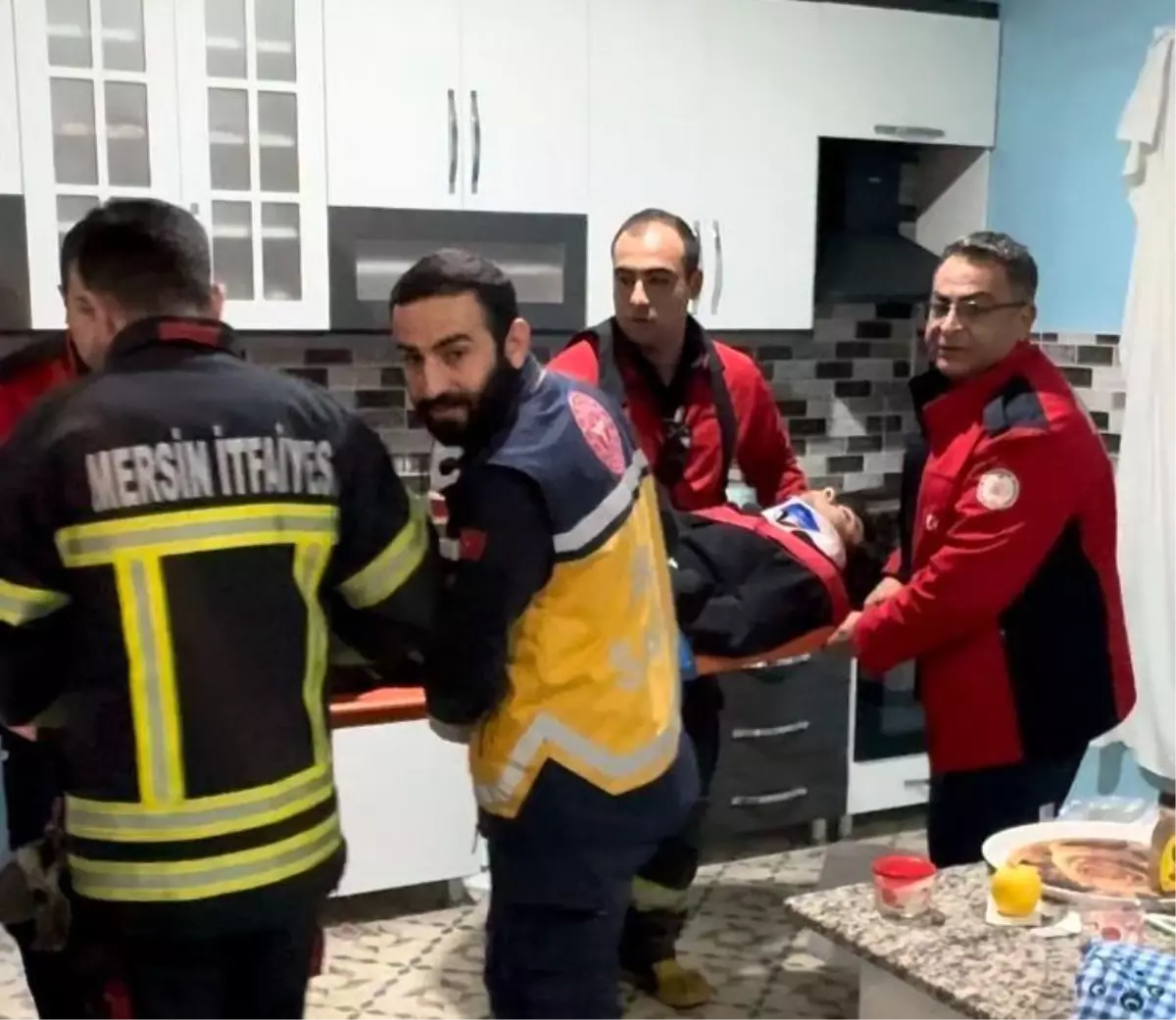 Mersin'de Çocuk Havalandırma Boşluğuna Düştü